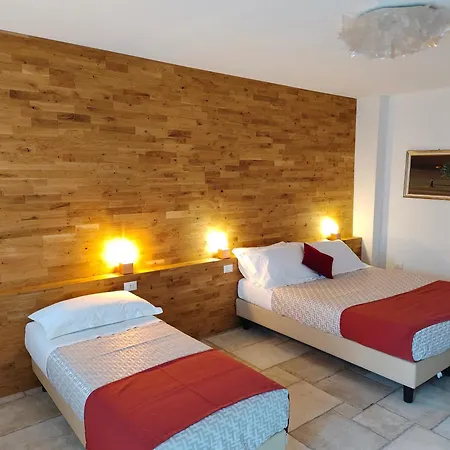 Casa Cascata * Ρίβα ντελ Γκάρντα